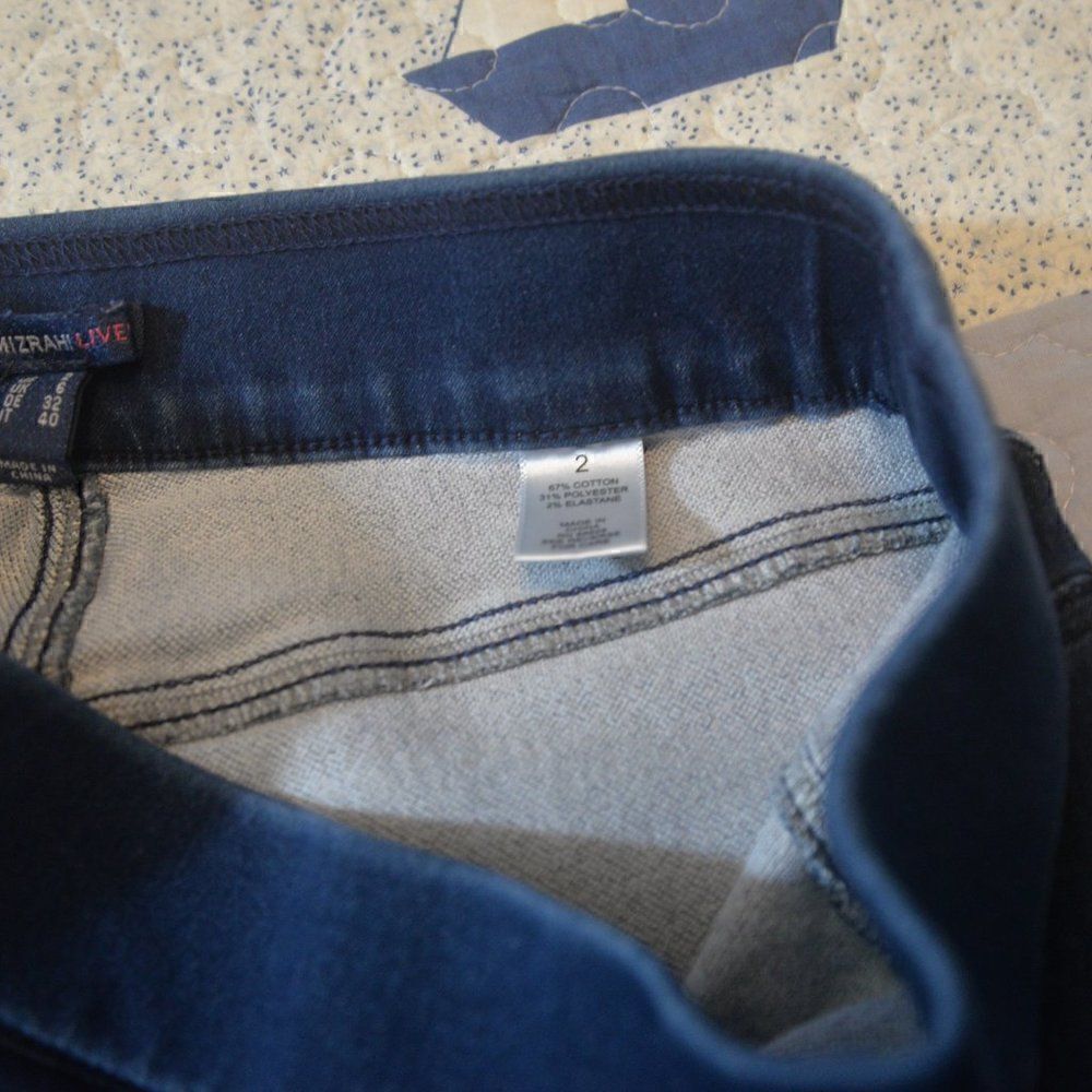 2/$10 Isaac Mizrahi Size 2 Pull-on Jeans MUST BUNDLE FOR THIS PRICE - Picture 4 of 7